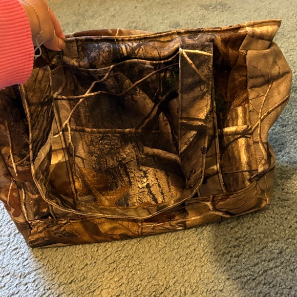 Cabela's Camouflage Shoulder Bag - Picture 2 of 6